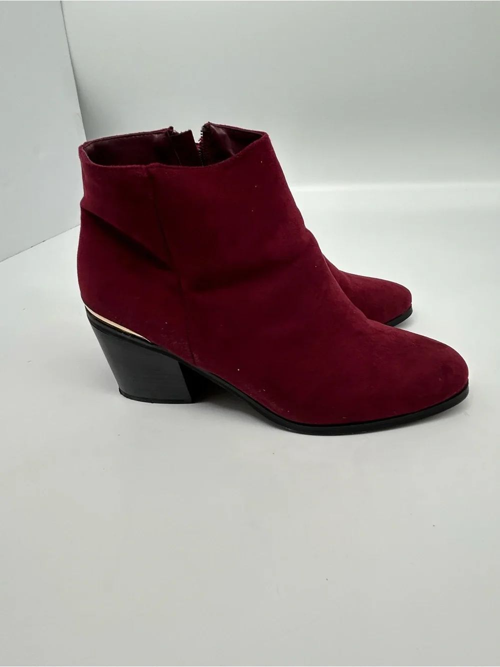 Bamboo Women’s  Burgundy Suede Ankle Boots size 10
